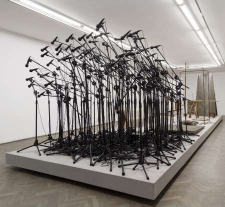 Konrad Smoleński, The End of Radio, wystawa, instalacja, sztuka współczesna, niezła sztuka