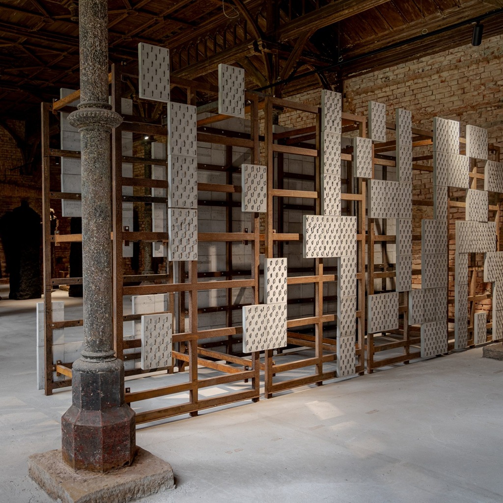 Bożenna Biskupska, Moduły, obiekt, instalacja, sztuka polska, sztuka współczesna, niezła sztuka