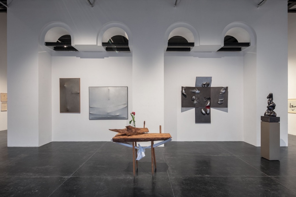 Andrzej Pawłowski zaprasza na urodziny, wystawa, sztuka XX w., malarstwo, rzeźba, forma przestrzenna, niezła sztuka