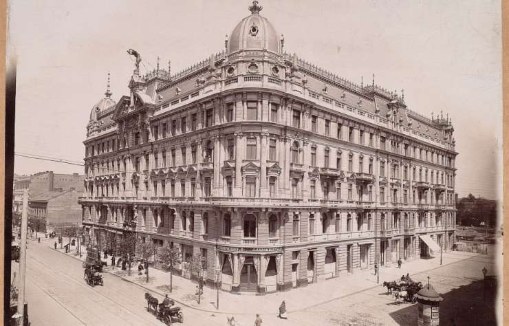 fotograf nieznany, Warszawa. Gmach Towarzystwa Ubezpieczeń "Rosja" na rogu ulic Marszałkowskiej i Sienkiewicza, fotografia, miasto, sztuka XX w., niezła sztuka