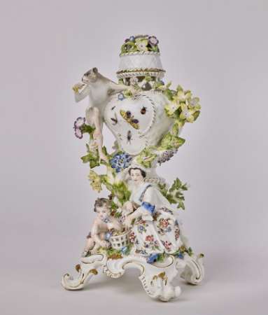 Potpourri - naczynie na wonności, manufaktura porcelany w Miśni, ok. 1750, ceramika, flakon, wazon, niezła sztuka, sztua XVIII w.,