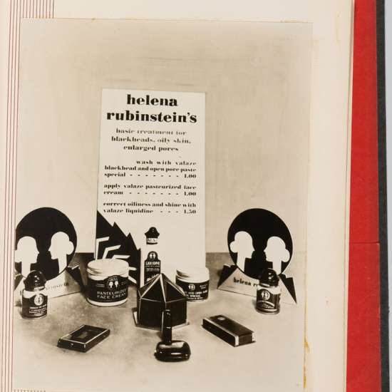Fotografia produktów firmy Helena Rubinstein, niezła sztuka